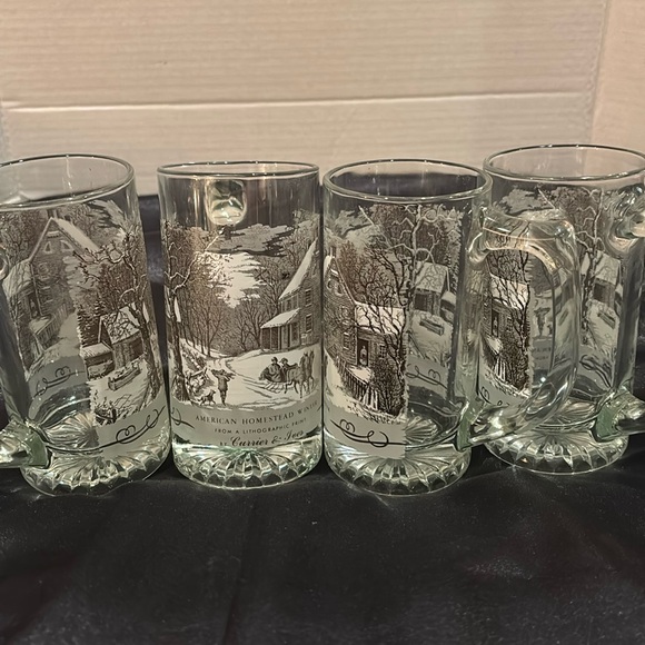 Currier & Ives Set of Four 16 oz Tankards - Picture 6 of 6